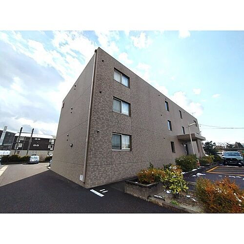 岐阜県各務原市鵜沼川崎町３丁目 賃貸アパート