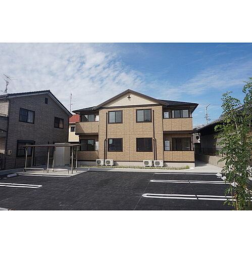 岐阜県各務原市那加新田町１丁目 2階建 築5年3ヶ月