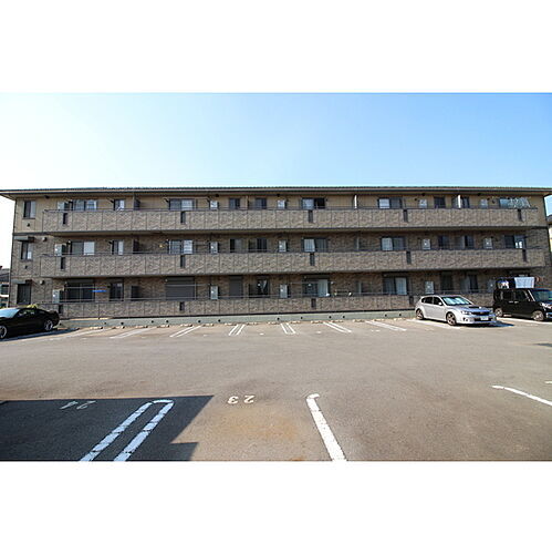 茨城県つくば市みどりの１丁目 3階建 築18年6ヶ月