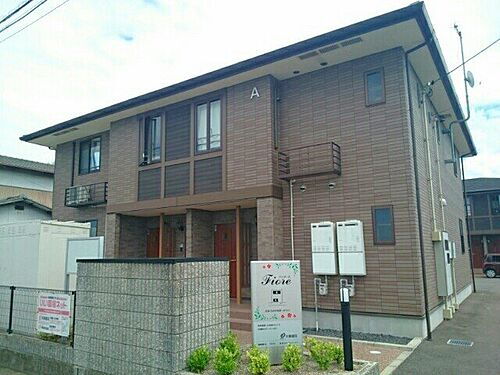 香川県善通寺市中村町 2階建