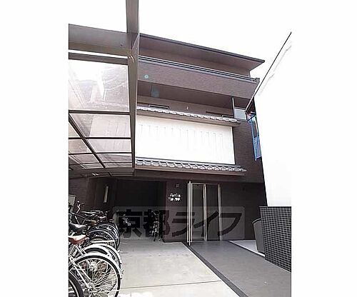 京都府京都市中京区西ノ京式部町 地上3階地下1階建 築11年4ヶ月