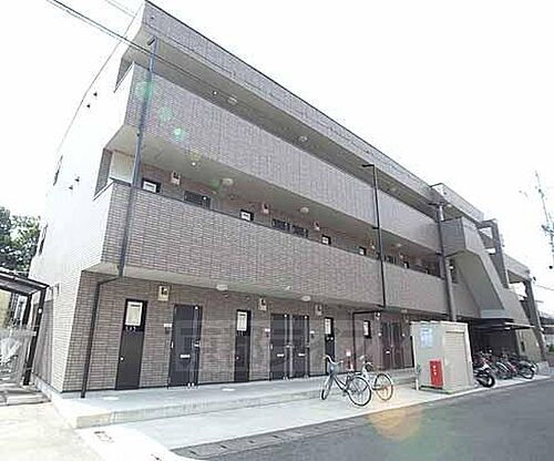 京都府京都市右京区太秦垂箕山町 3階建 築18年9ヶ月