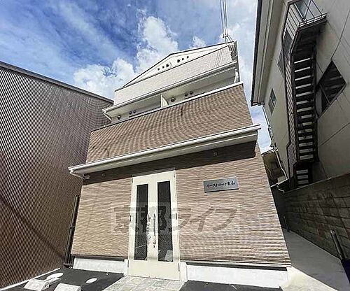 京都府京都市東山区本町９丁目 賃貸アパート