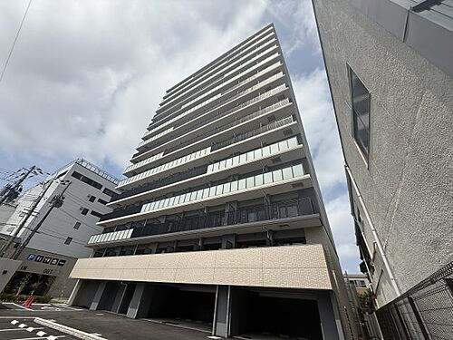 兵庫県姫路市福中町 15階建