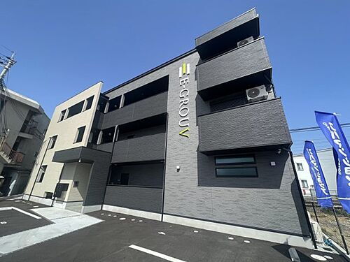 兵庫県三木市志染町広野５丁目 3階建 築2年8ヶ月
