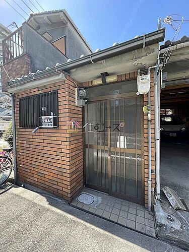 高殿２丁目貸家 平屋建て