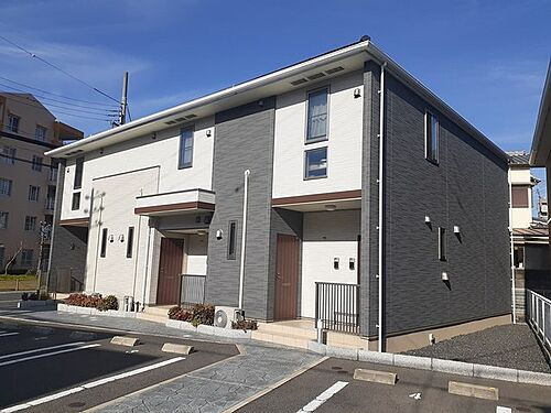 大阪府岸和田市吉井町４丁目 2階建 築5年10ヶ月