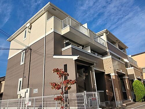 大阪府枚方市茄子作３丁目 3階建 築21年7ヶ月