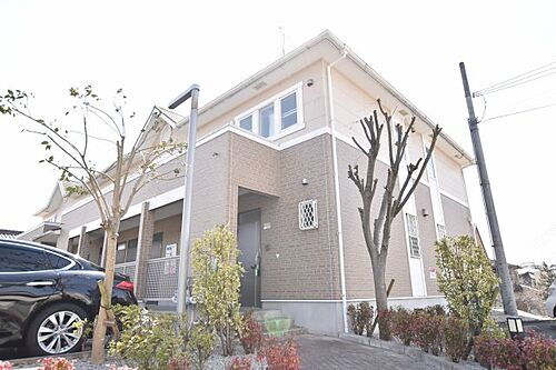 大阪府和泉市三林町 2階建