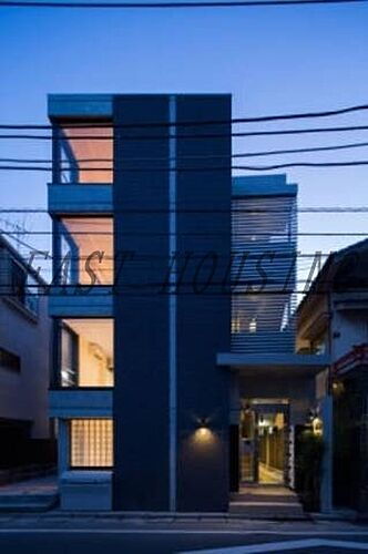 東京都渋谷区本町６丁目 4階建 築10年11ヶ月