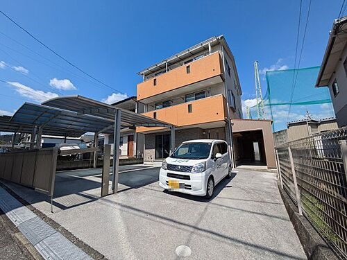 高知県高知市神田 3階建 築10年10ヶ月