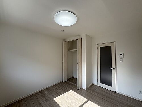 兵庫県三木市志染町西自由が丘１丁目 賃貸アパート