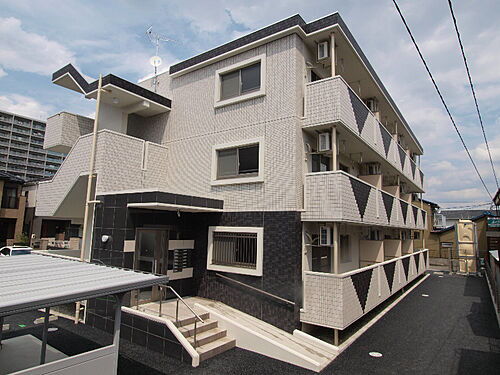 愛知県北名古屋市鹿田丸籔 賃貸マンション