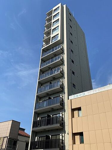 東京都荒川区南千住７丁目 13階建 築2年8ヶ月