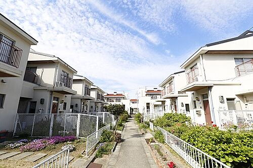 ＵＲタウンハウス岩岡