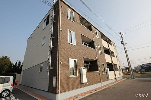 広島県福山市御幸町大字上岩成 3階建 築9年9ヶ月