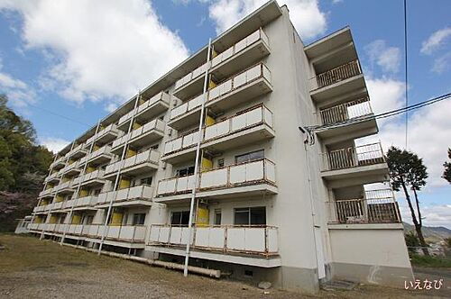 広島県福山市瀬戸町大字地頭分 5階建