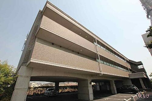 広島県福山市御幸町大字上岩成 3階建 築28年11ヶ月