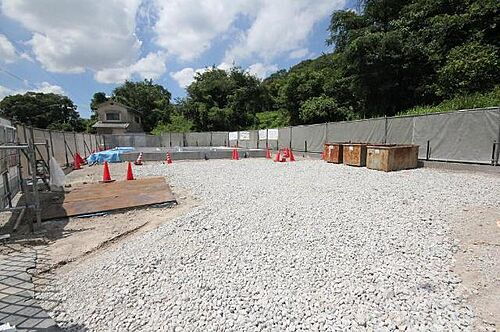 広島県福山市春日町浦上 2階建 