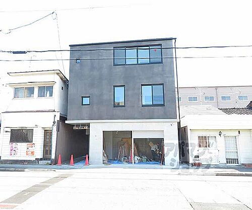 京都府京都市中京区壬生中川町 3階建 築1年10ヶ月