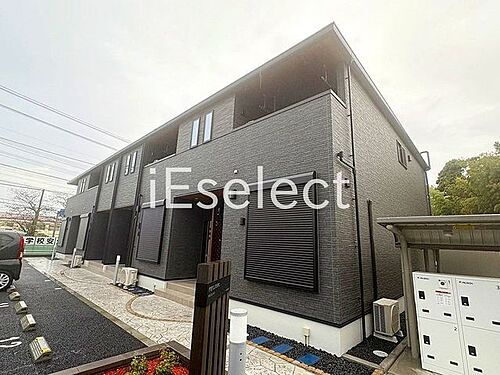 千葉県市原市潤井戸 2階建 