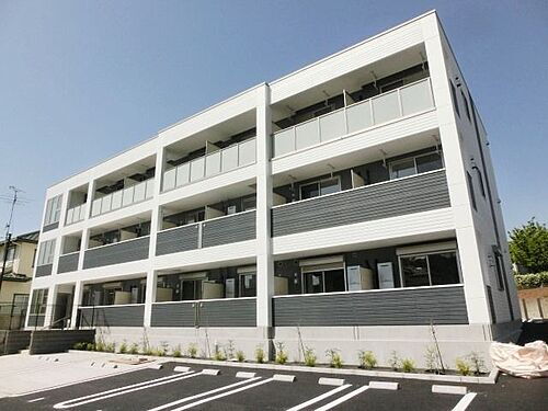 千葉県市原市惣社３丁目 3階建 築4年8ヶ月