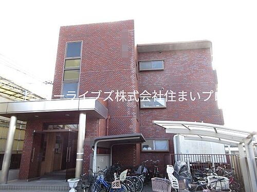 大阪府寝屋川市池田西町 築37年9ヶ月 3階建