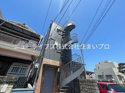 大阪府寝屋川市桜木町 築36年2ヶ月 3階建