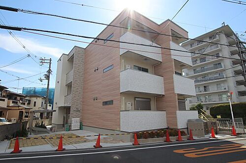 フジパレス初芝駅北 3階建