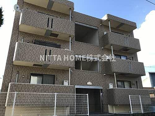 ブレイン枚田岡 3階建