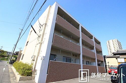 愛知県豊田市本地町２丁目 3階建 築15年9ヶ月