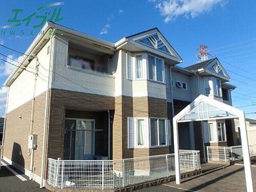 三重県三重郡川越町大字北福崎 賃貸アパート