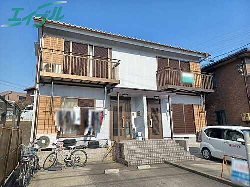 三重県四日市市大字西阿倉川 テラスハウス