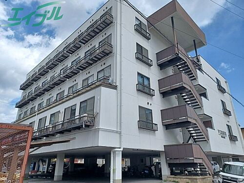 三重県四日市市海山道町３丁目 賃貸マンション