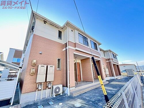 三重県員弁郡東員町大字六把野新田 2階建 築10年6ヶ月