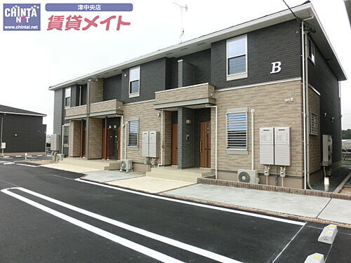 三重県津市芸濃町椋本 2階建 築5年1ヶ月