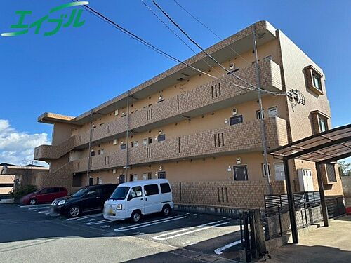 三重県多気郡明和町大字佐田 賃貸マンション