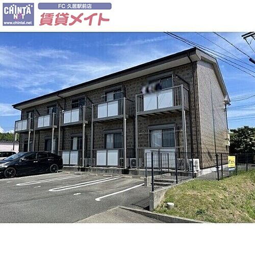 三重県津市一志町片野 2階建