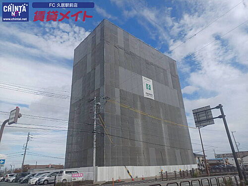 三重県松阪市嬉野中川新町１丁目 10階建 