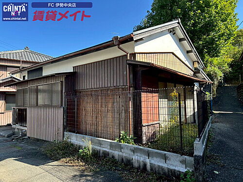 三重県伊勢市岡本２丁目 平屋建て 築34年11ヶ月