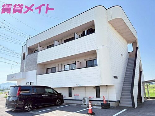 三重県津市栗真中山町 賃貸マンション