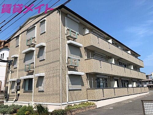 三重県津市上浜町１丁目 賃貸アパート