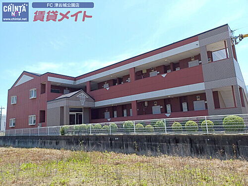 三重県津市河芸町東千里 賃貸アパート