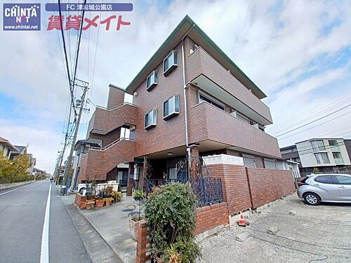 三重県津市上浜町４丁目 賃貸マンション