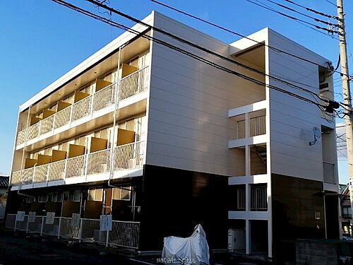 東京都八王子市絹ケ丘２丁目 3階建 築21年8ヶ月