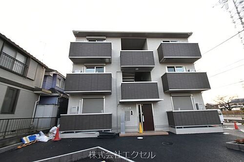 東京都日野市平山４丁目 3階建 築3年10ヶ月