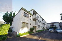 大阪府八尾市高安町北3丁目 3階建 築47年3ヶ月