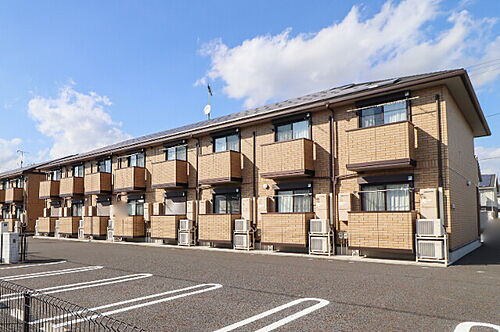 栃木県小山市城西１丁目 2階建