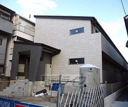 京都府宇治市広野町 2階建 