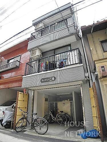 京都府京都市中京区西ノ京勧学院町 築31年10ヶ月 4階建